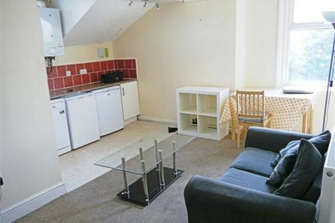 3 bedroom flat to rent, Park Road, Nottingham