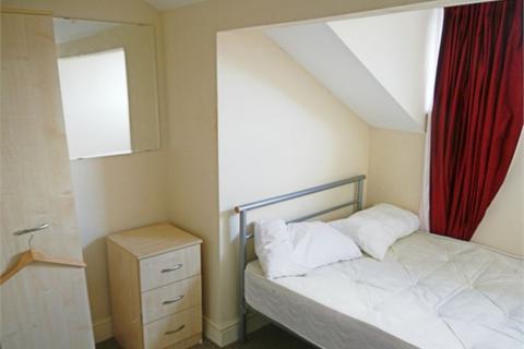 3 bedroom flat to rent, Park Road, Nottingham