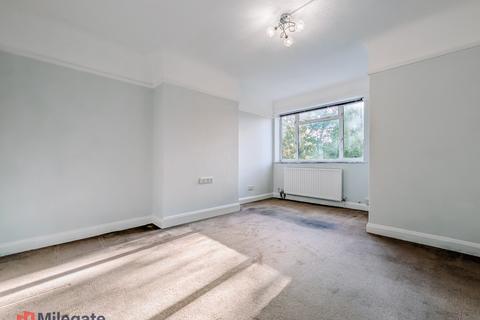 Angel Hill, Sutton SM1