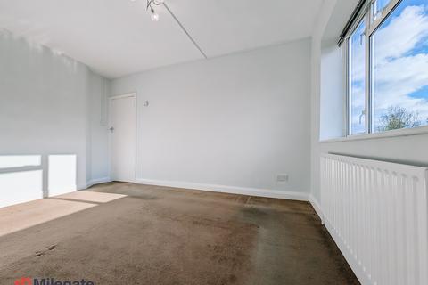 undefined, Angel Hill, Sutton SM1