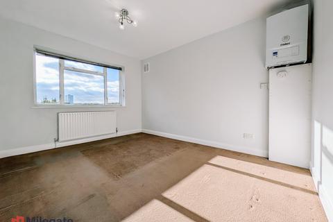 undefined, Angel Hill, Sutton SM1