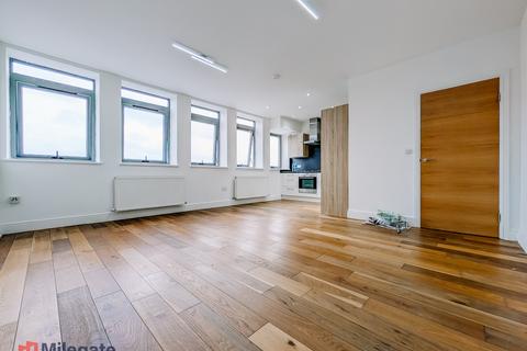 1 bedroom flat to rent, Garth Road, Morden SM4