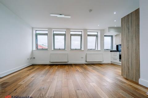 1 bedroom flat to rent, Garth Road, Morden SM4