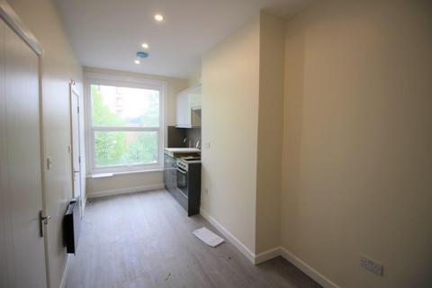 undefined, High Street, London SE25