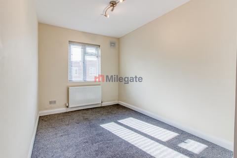 2 bedroom flat to rent, Angel Hill, London SM1