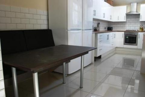 7 bedroom terraced house to rent, Filey Road  M14