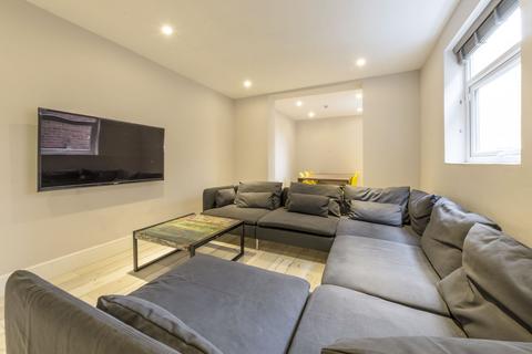 7 bedroom terraced house to rent, Craighall Avenue  M19