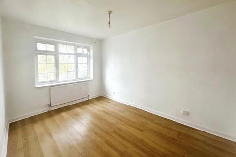 3 bedroom semi-detached house to rent, Oakfields, Guildford, Surrey, GU3