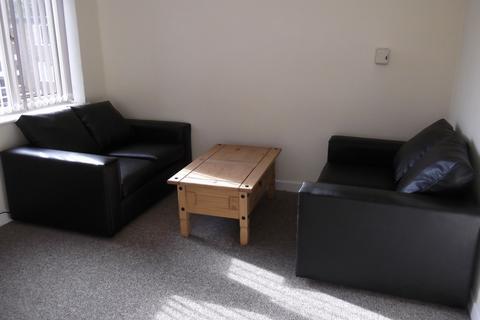 2 bedroom apartment to rent, 78 Daisybank Rpad Ardwick Manchester