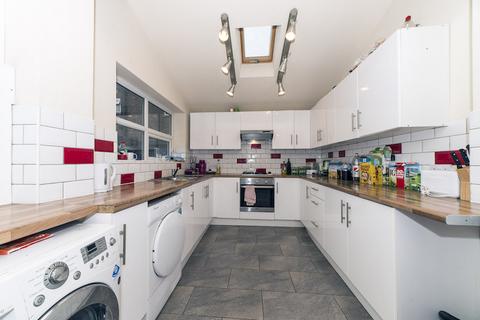 7 bedroom terraced house to rent, Fortuna Grove  M19