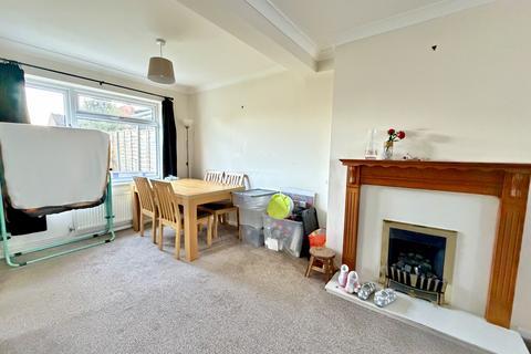 3 bedroom semi-detached house to rent, Fairey Avenue, Godmancester PE29