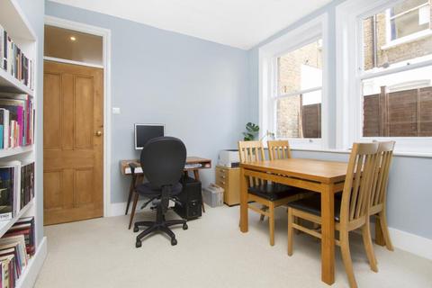 1 bedroom apartment to rent, HACKFORD ROAD, OVAL