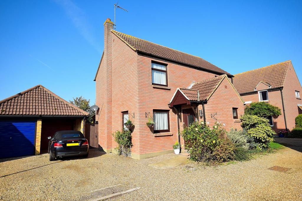 The Stiles, Heybridge Basin, Maldon, Essex, CM9 4 bed detached house