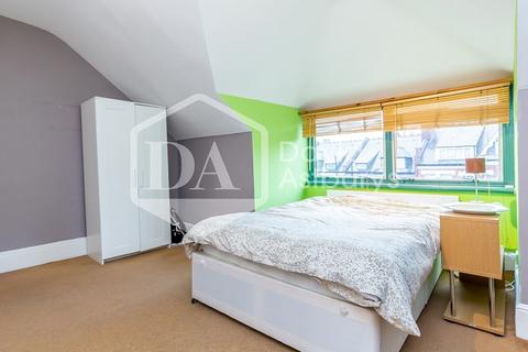 1 bedroom apartment to rent, Church Crescent, Muswell Hill, London