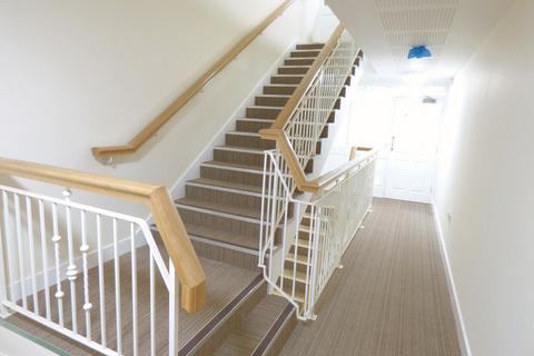 2 bedroom flat to rent, Mulberry House, High Street, Heathfield TN21