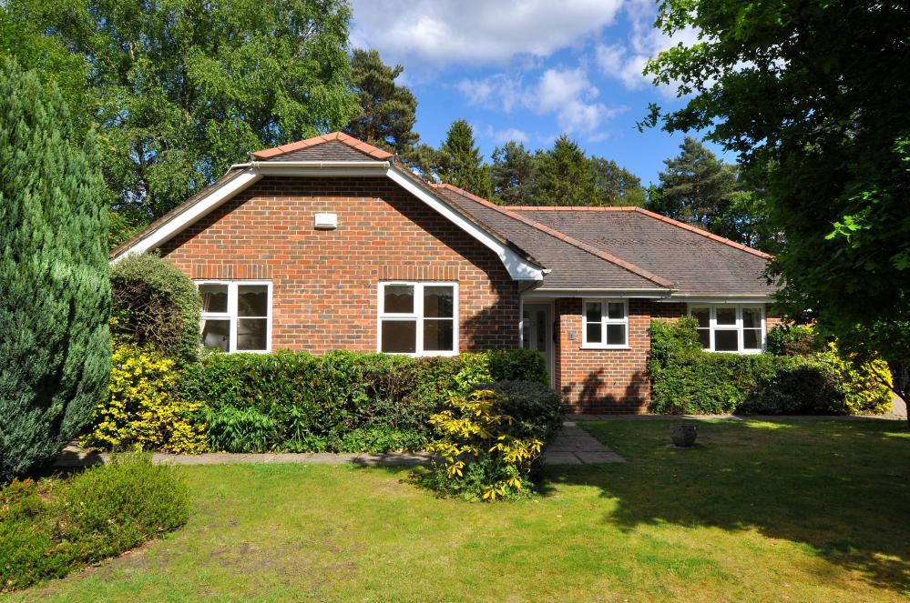 Ashley Heath, Ringwood, BH24 2EW 3 bed detached bungalow £525,000