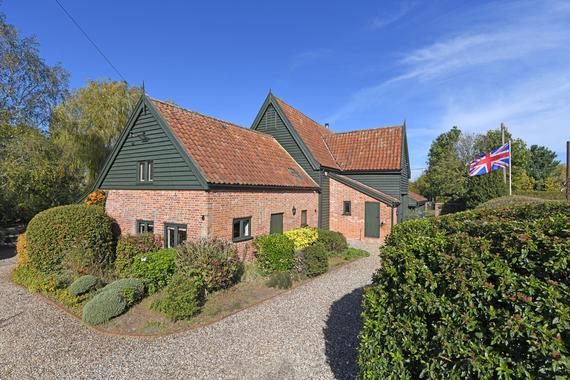 Helmingham Nr Otley Suffolk 4 Bed Barn Conversion 925 000