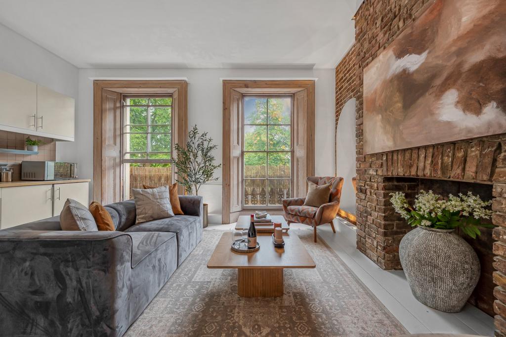 House in London - View 3