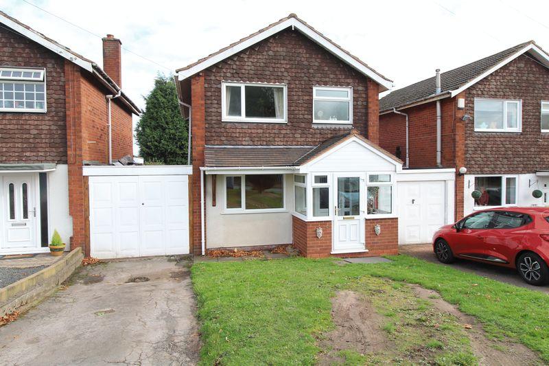 75 New Road, Burntwood, WS7 0BX 3 bed detached house £225,000
