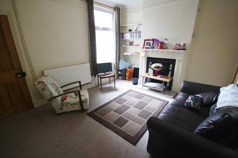 3 bedroom terraced house to rent, Gaul Street, West End, Leicester LE3