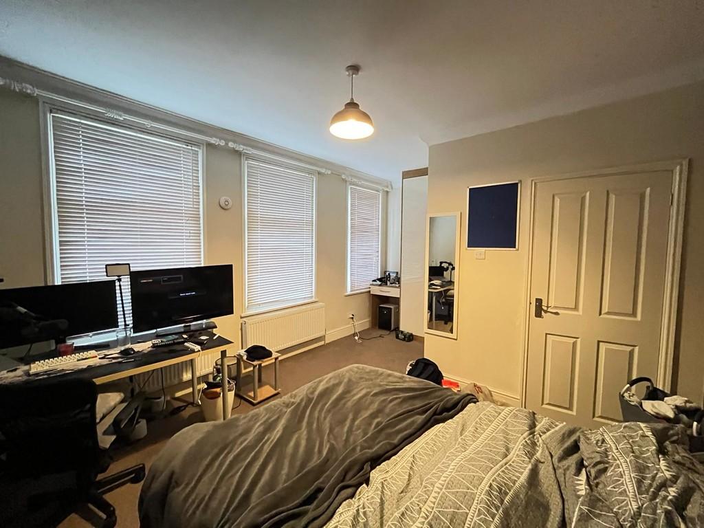 Whats App Image 2024-12-11 at 14.13.33