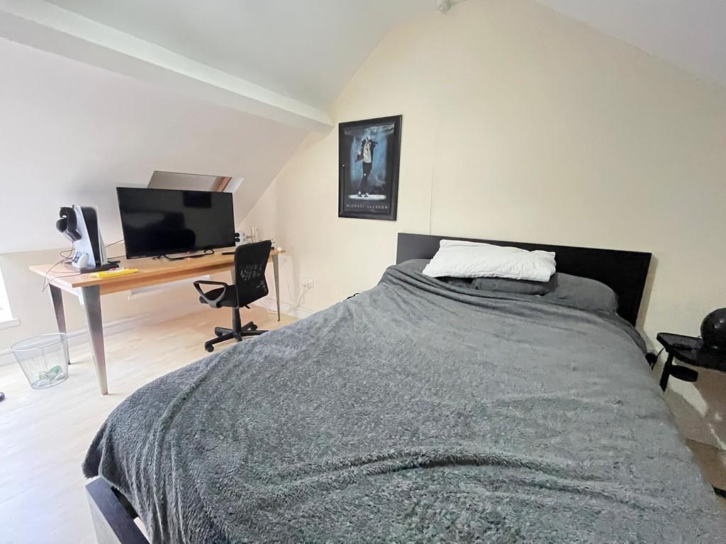 Whats App Image 2024-12-11 at 14.13.32 (1)