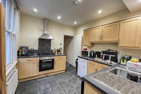 4 bedroom end of terrace house to rent, Stretton Road, West End, Leicester, LE3