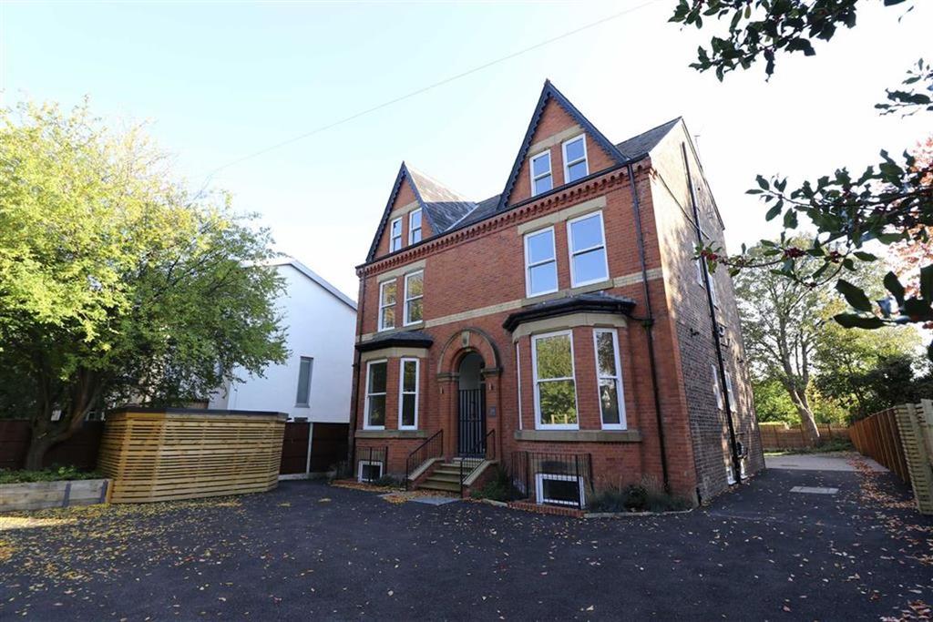 Demesne Road, Whalley Range, Manchester, M16 2 bed apartment £185,000