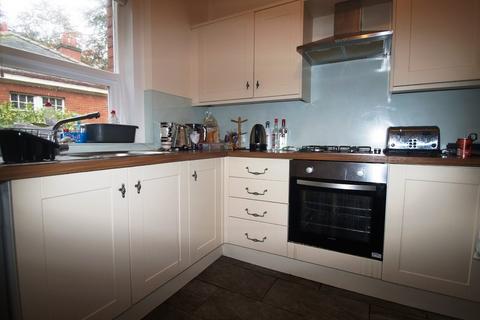 6 bedroom semi-detached house to rent, Redhill Villas, Durham