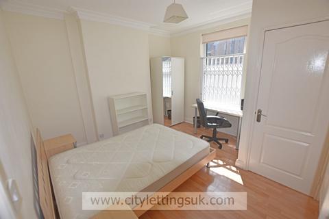 undefined, St Pauls Avenue, Hyson Green