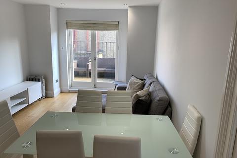 2 bedroom apartment to rent, New Kings Road, Fulham