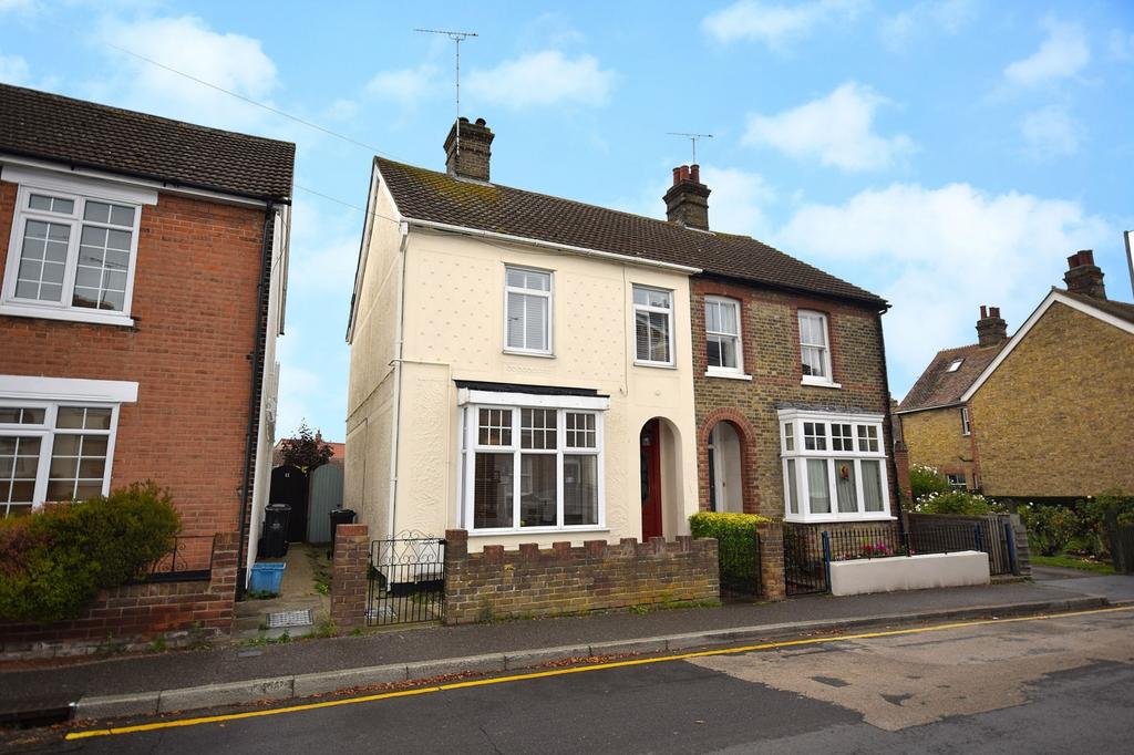 Wantz Road, Maldon, Essex, CM9 4 bed semi-detached house - £350,000