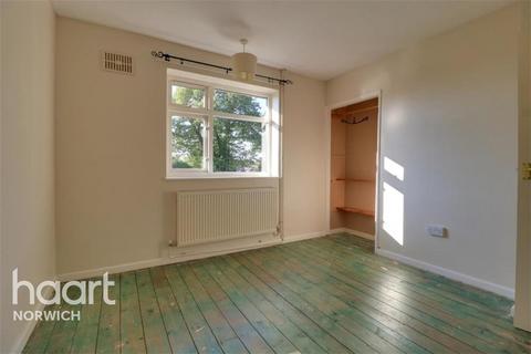 2 bedroom flat to rent, Ipswich Road, Norwich