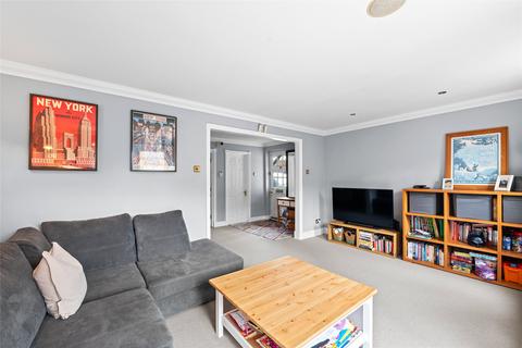 6 Howard Place, Reigate, RH2 9NP