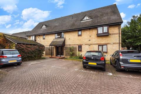 2 bedroom apartment to rent, Town Centre,  Bicester,  OX26