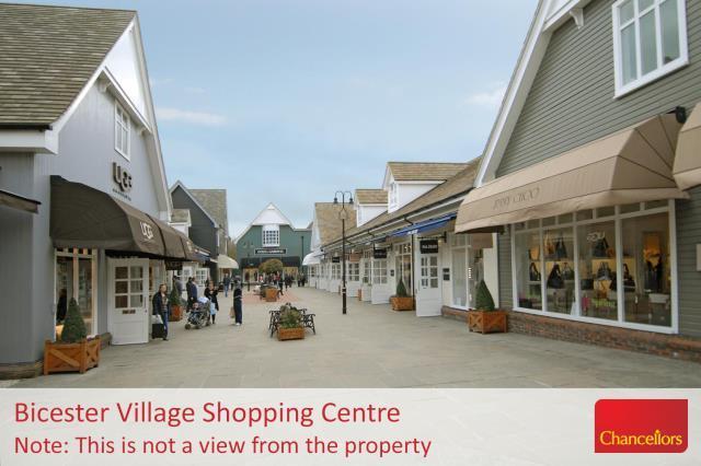 Walking distance to Bicester Village