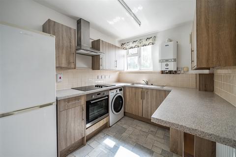2 bedroom flat for sale - Clive Court, Sydney Road, Haywards Heath, RH16
