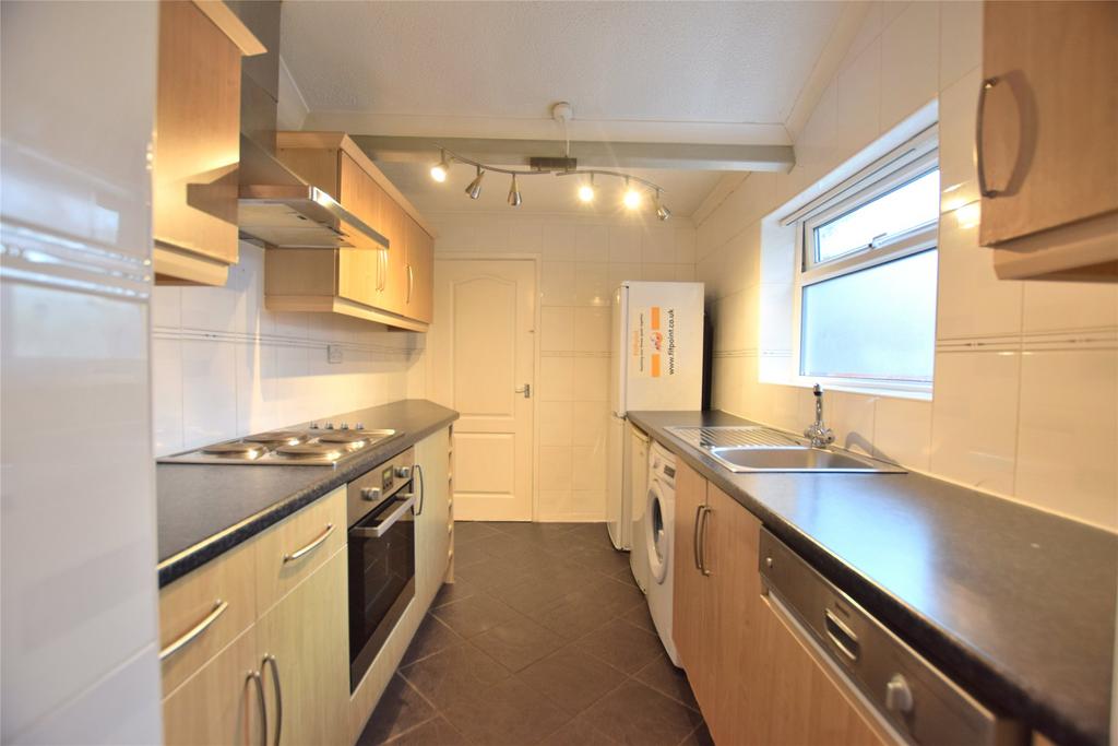Shipcote Terrace, Gateshead, Tyne And... 3 bed apartment £725 pcm (£