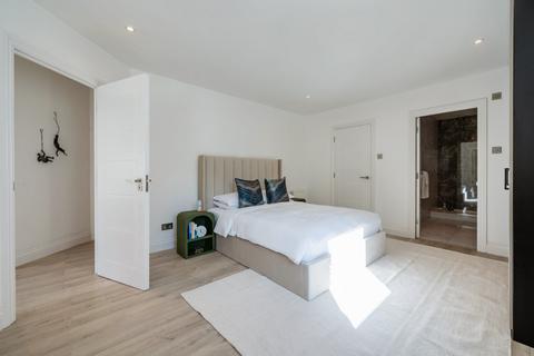 3 bedroom apartment to rent, Elizabeth Court, Palgrave Gardens, Regents Park, NW1