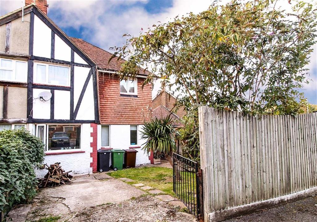 Hollington Old Lane, St Leonardsonsea, East Sussex 3 bed semi