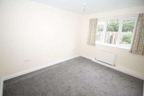 2 bedroom semi-detached bungalow to rent, Church Road, Altofts