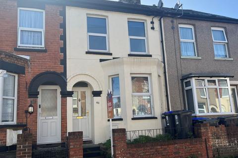 2 bedroom terraced house to rent, Oswald Road