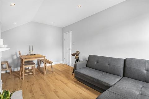 2 bedroom apartment to rent, Knollys Road, London, SW16