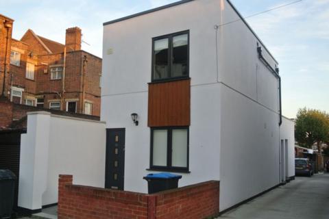 Chatsworth Avenue, Wembley, HA9