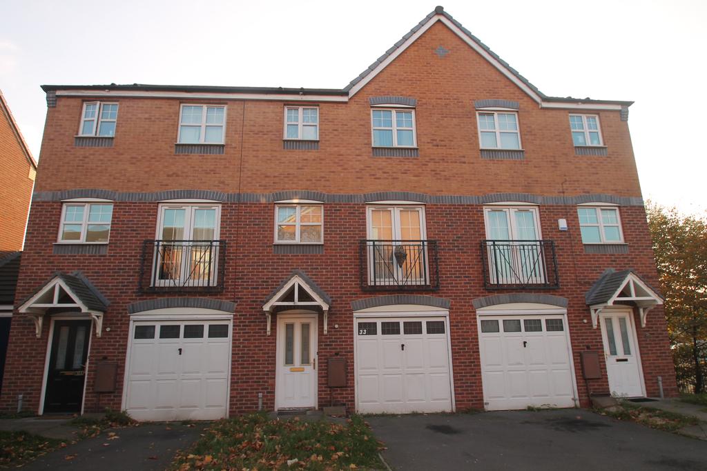 Anchor Drive, Tipton 3 bed townhouse £600 pcm (£138 pw)