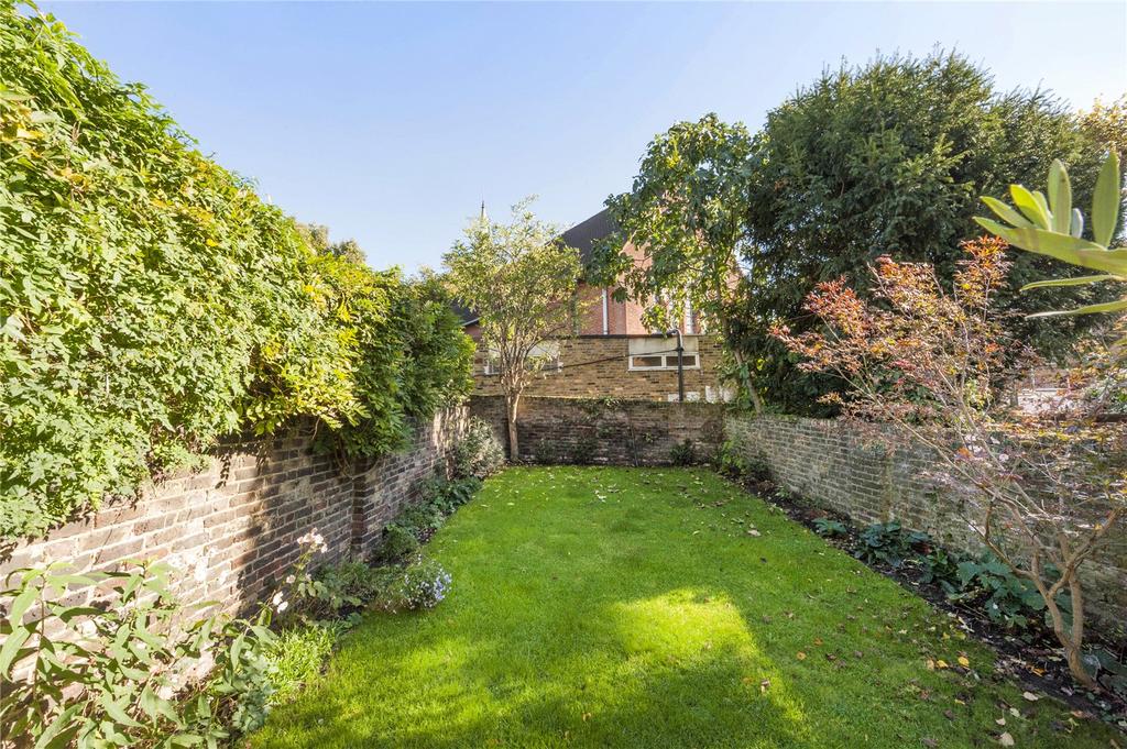 House in London - View 2