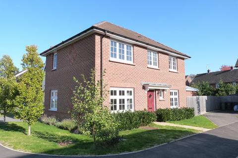 3 bedroom detached house to rent, Brigginshaw Avenue, Worcester