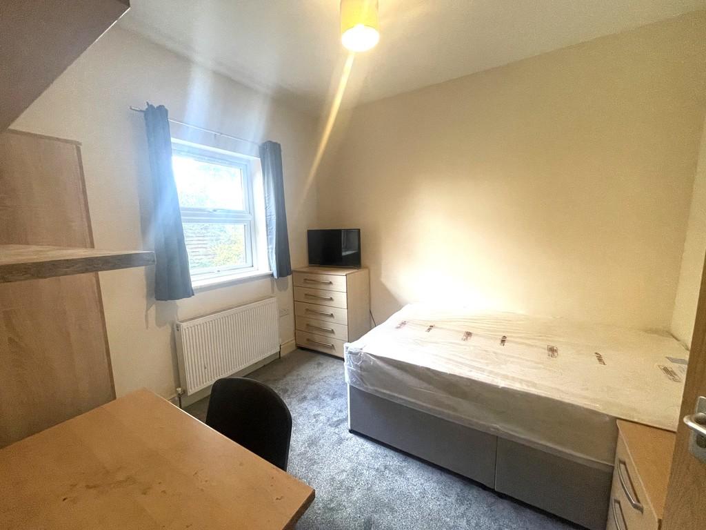 House in Reading - View 2