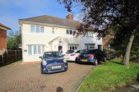 5 bedroom semi-detached house to rent, Cardwell Crescent, Headington