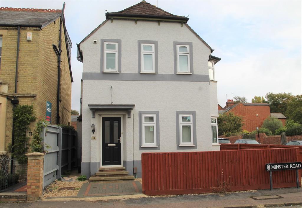 Minster Road, Oxford 4 bed detached house £2,900 pcm (£669 pw)